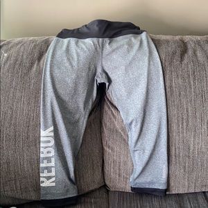 5/$20  Reebok Capris DONATING SOON!